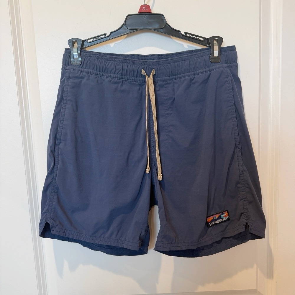 Patagonia Mens Wavefarer Board Shorts Size XS Navy Performance Quick Dry